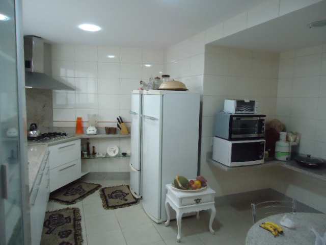 Apartamento à venda com 4 quartos, 250m² - Foto 23