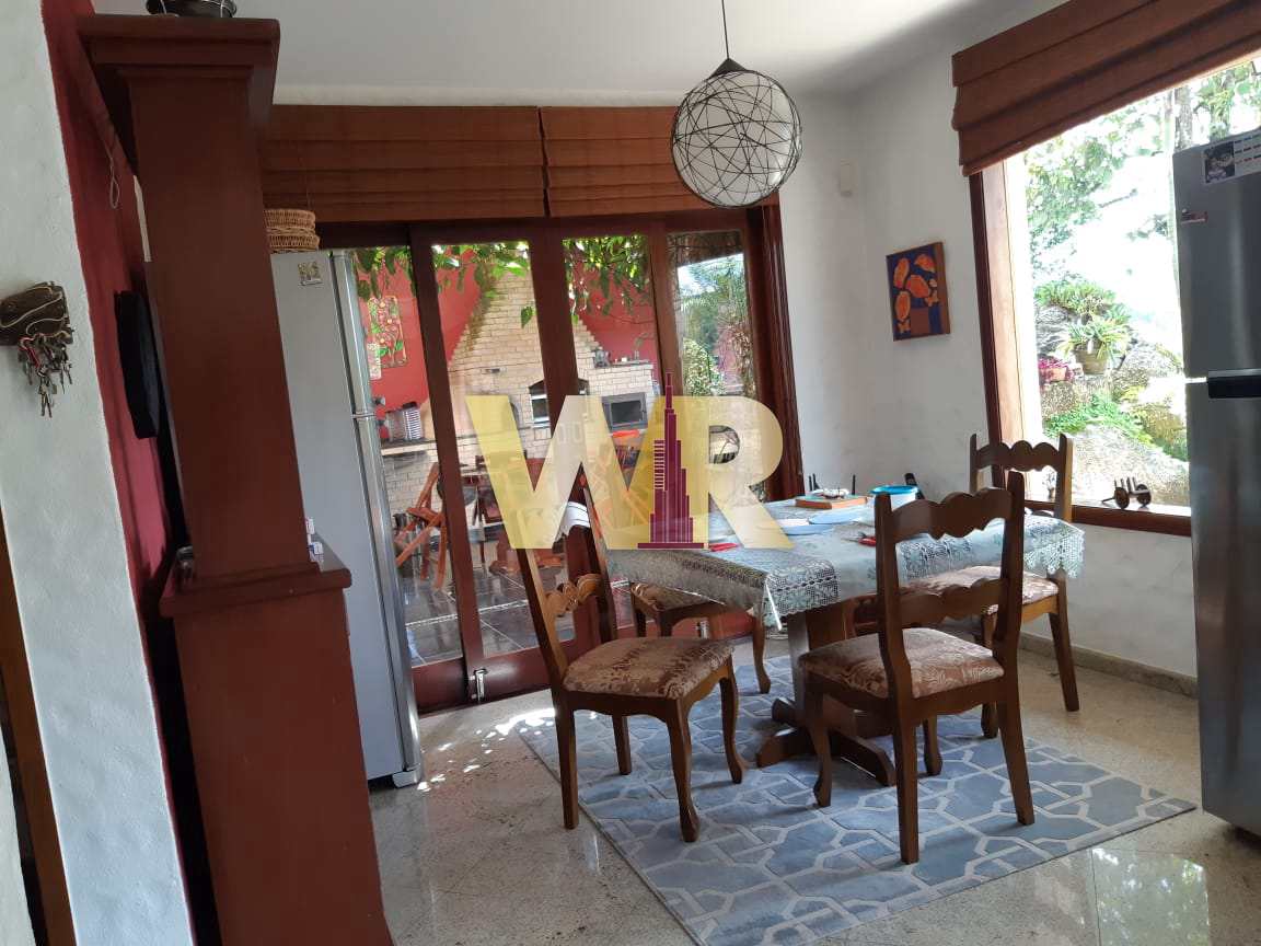 Casa de Condomínio à venda com 4 quartos, 400m² - Foto 14