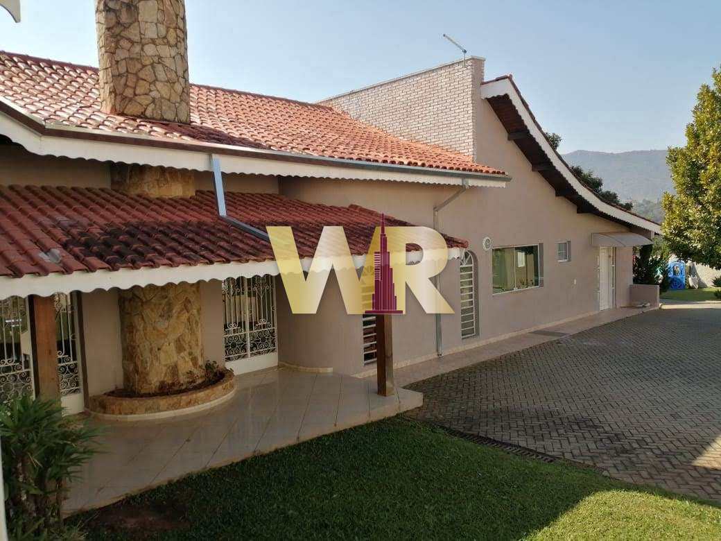 Casa à venda e aluguel com 4 quartos, 700m² - Foto 2