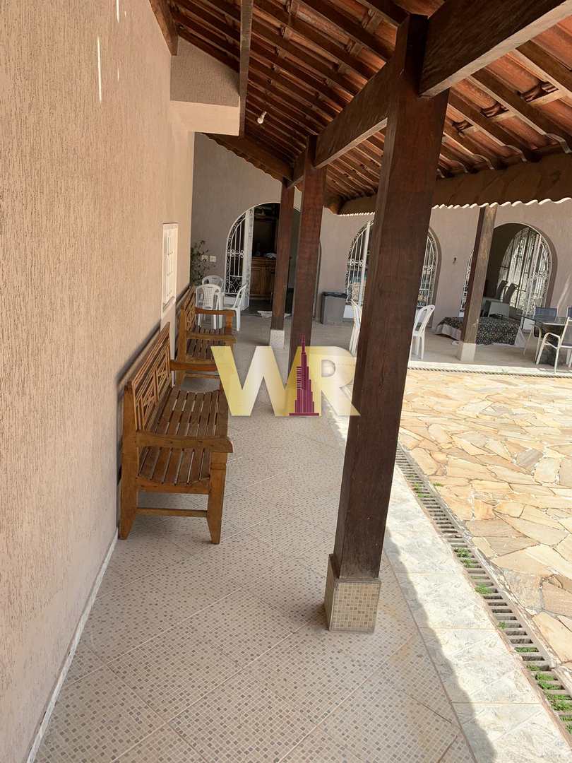 Casa à venda e aluguel com 4 quartos, 700m² - Foto 11