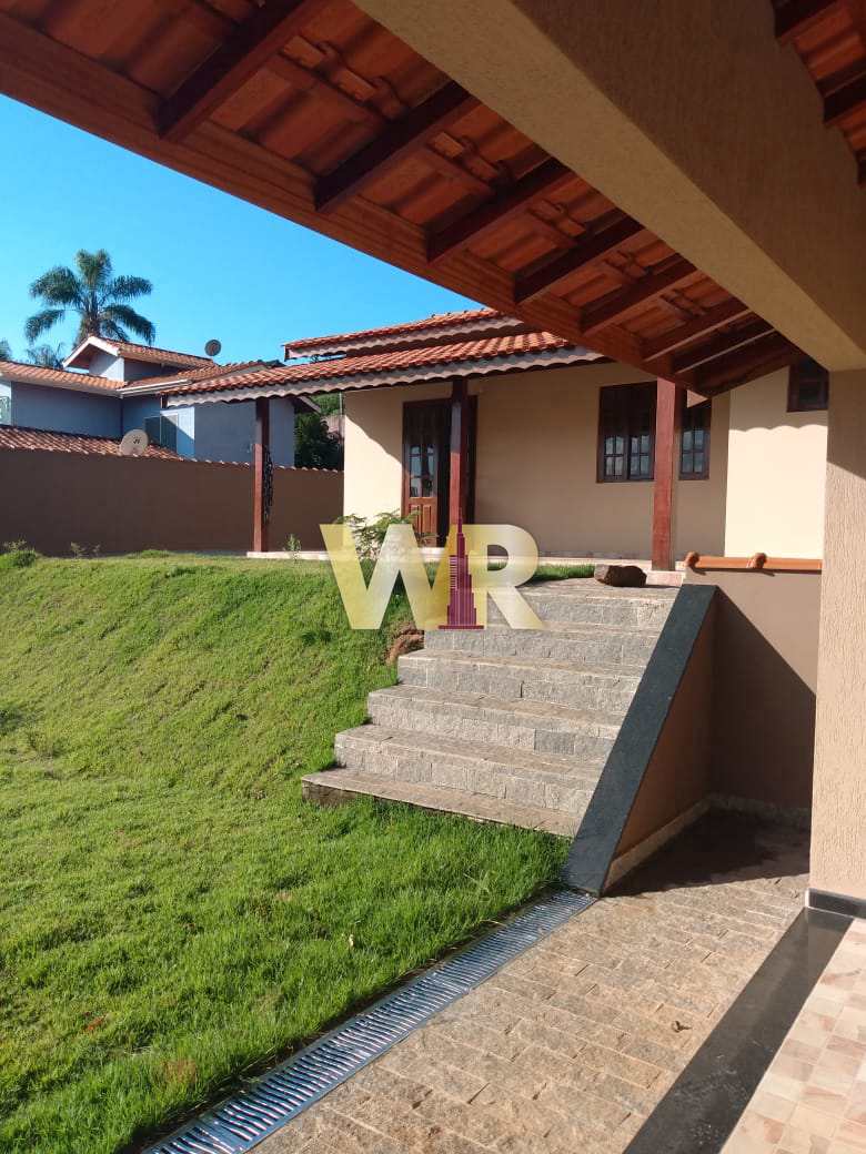 Casa de Condomínio à venda com 3 quartos, 220m² - Foto 1