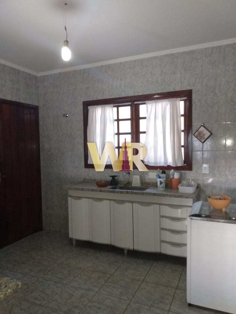 Casa de Condomínio à venda com 3 quartos, 220m² - Foto 10