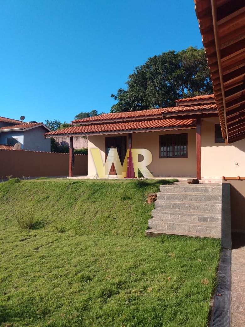 Casa de Condomínio à venda com 3 quartos, 220m² - Foto 2