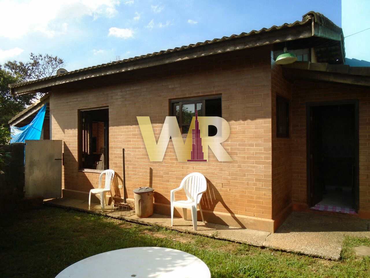 Casa à venda com 2 quartos, 60m² - Foto 3