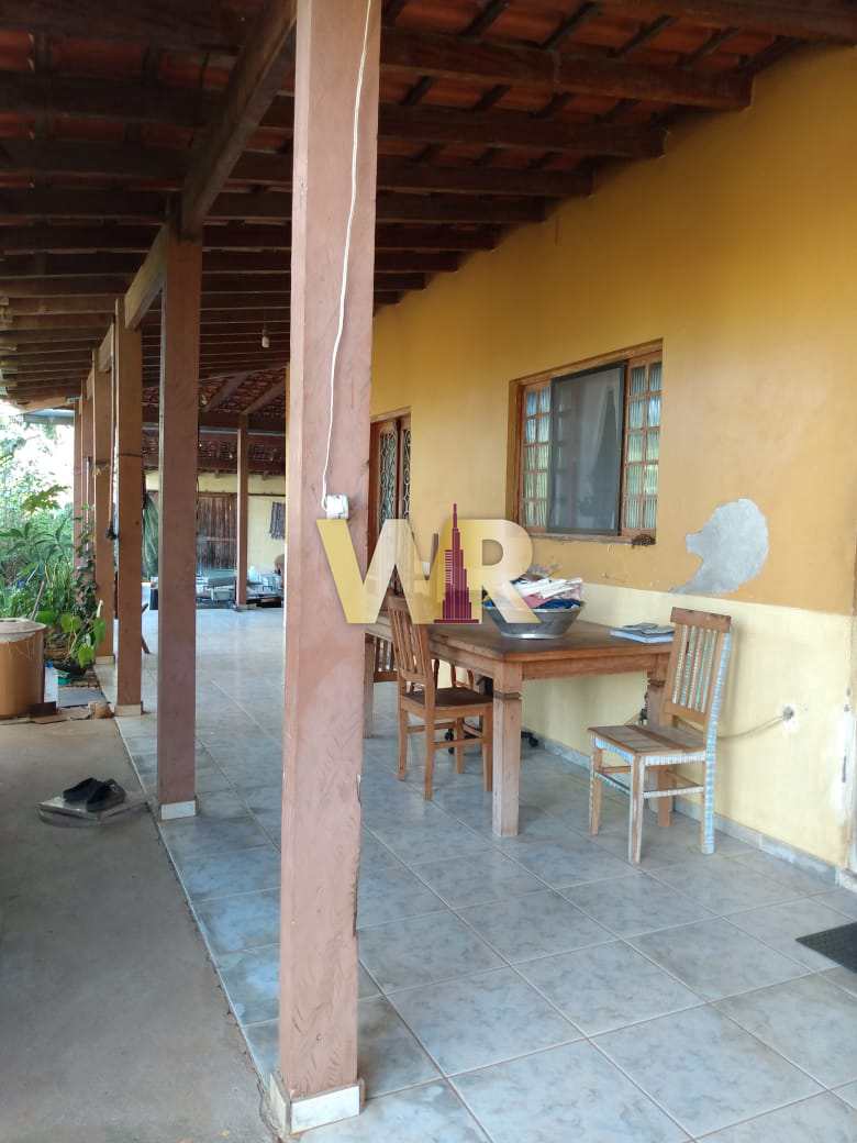 Casa à venda com 3 quartos, 450m² - Foto 2