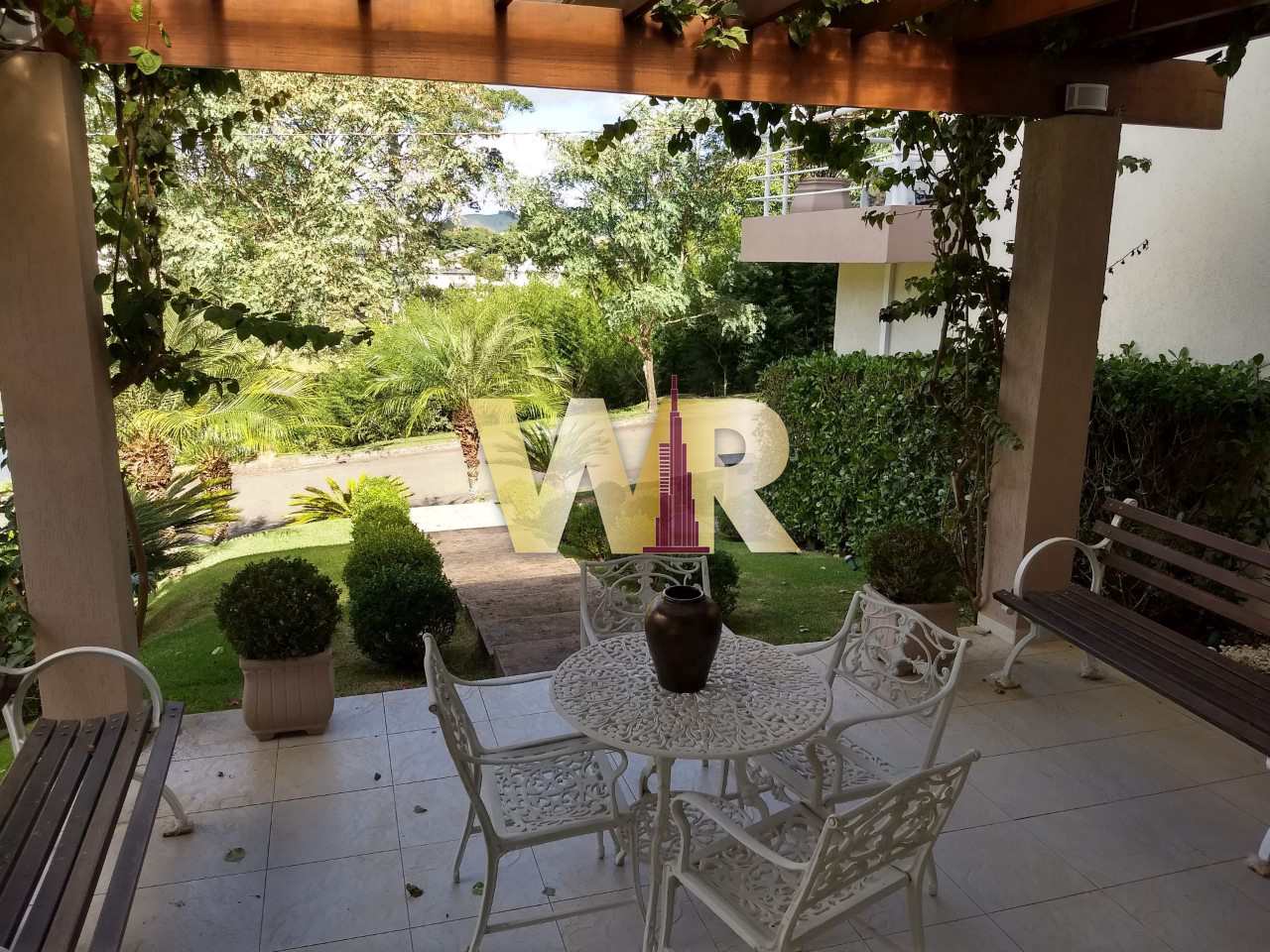 Casa de Condomínio à venda com 4 quartos, 350m² - Foto 20