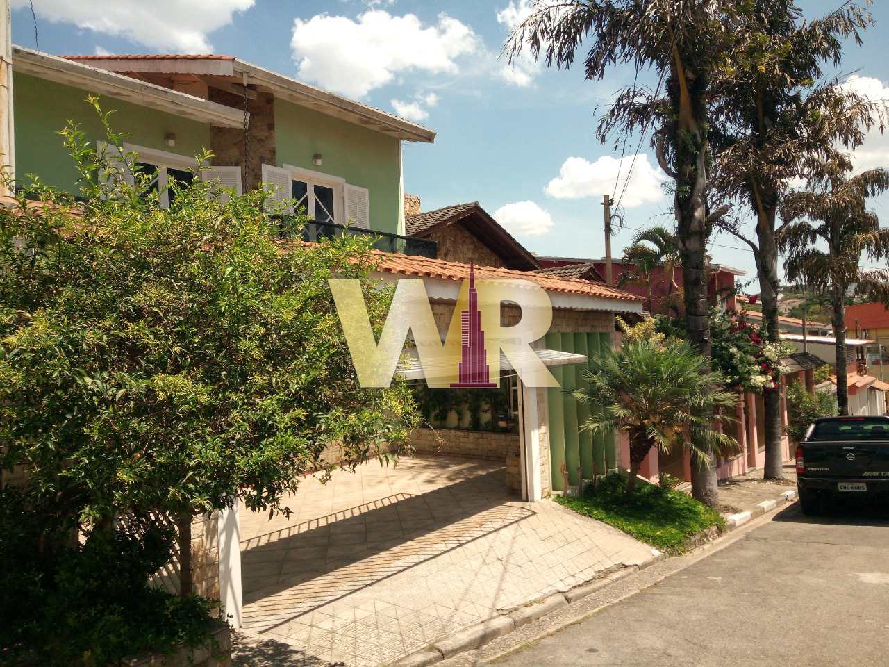 Casa com 5 dorms, Jardim Maia, Guarulhos - R$ 1.1 mi, Cod: 1726