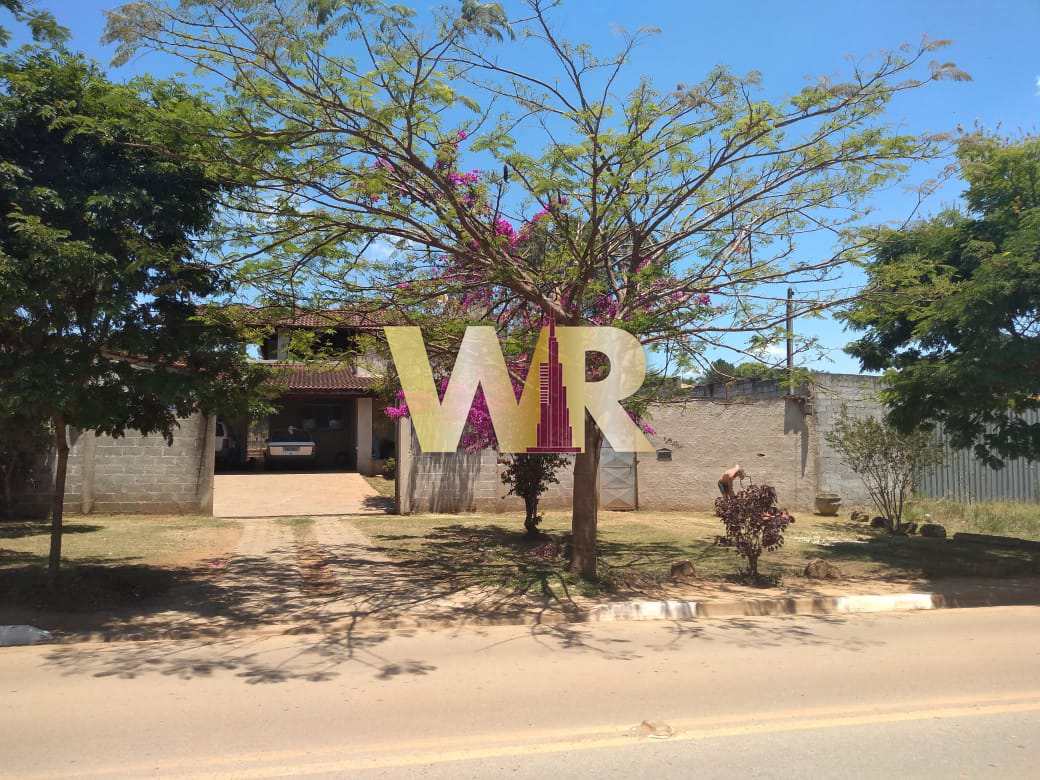 Chácara com 5 dorms, Jardim Estância Brasil, Atibaia - R$ 750 mil, Cod: 1847