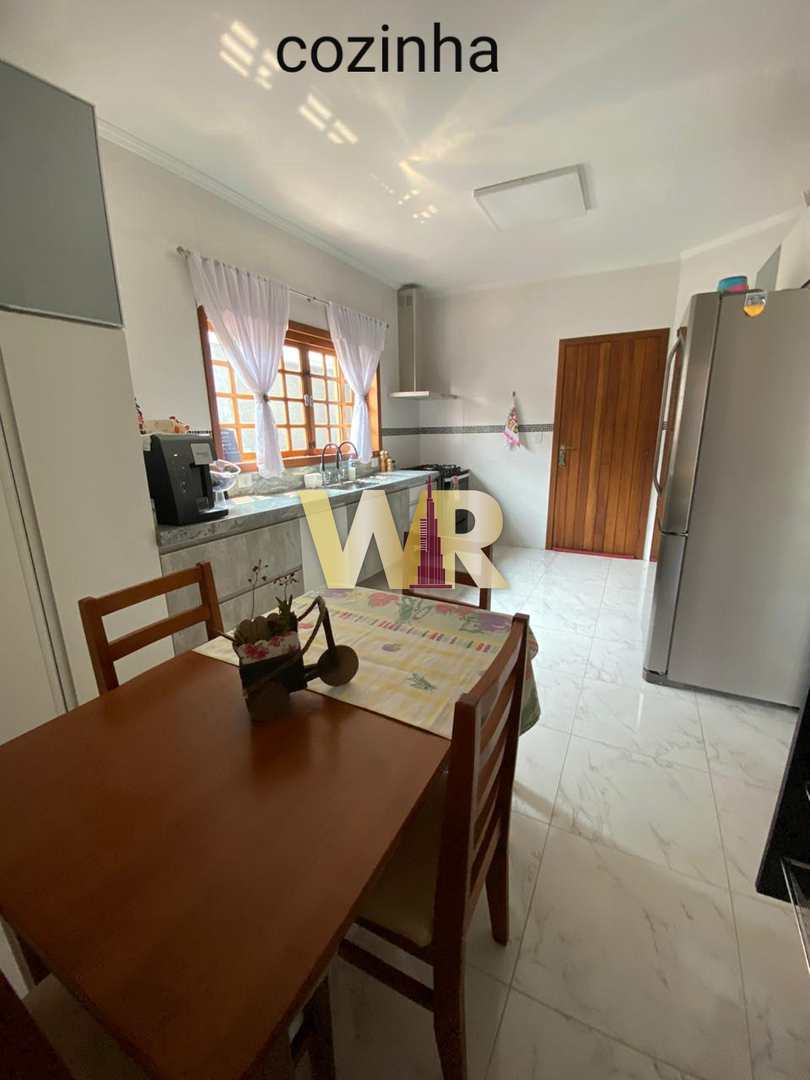 Casa à venda e aluguel com 3 quartos, 297m² - Foto 13