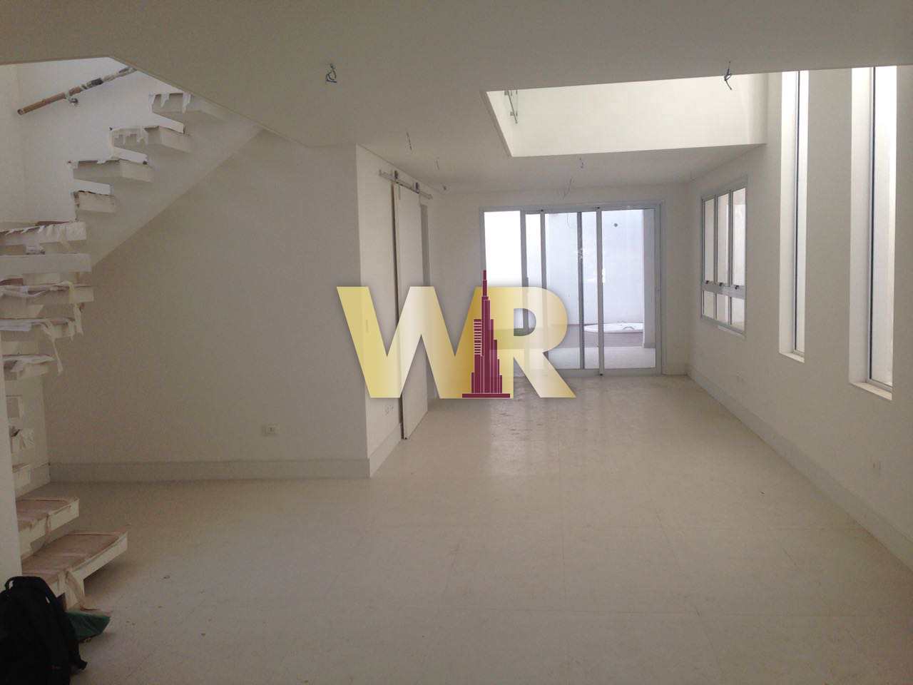 Sobrado à venda com 3 quartos, 260m² - Foto 2