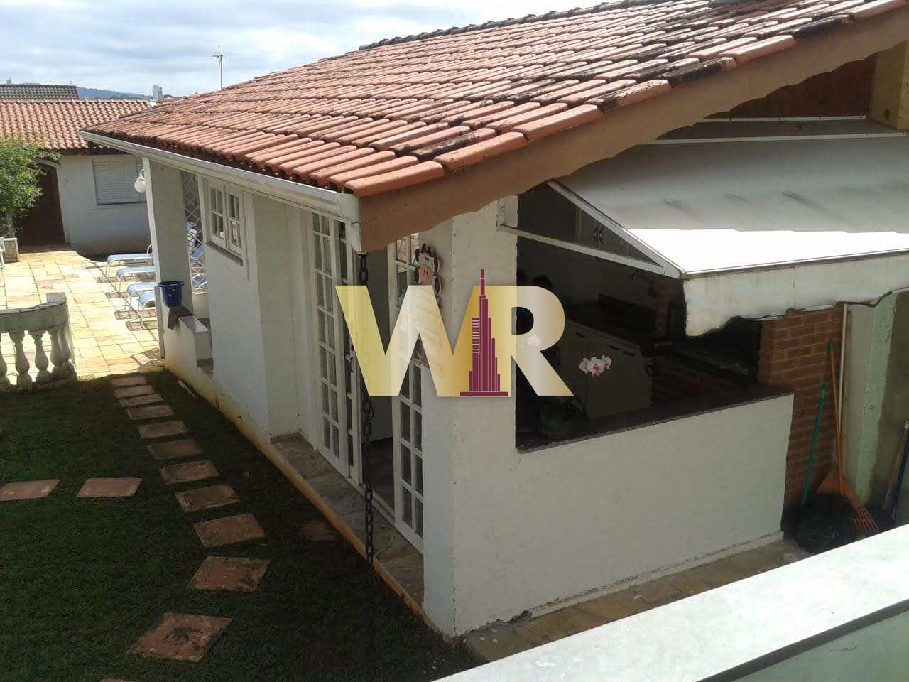 Casa à venda com 4 quartos, 300m² - Foto 12