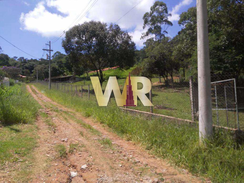 Fazenda à venda com 5 quartos, 300m² - Foto 2