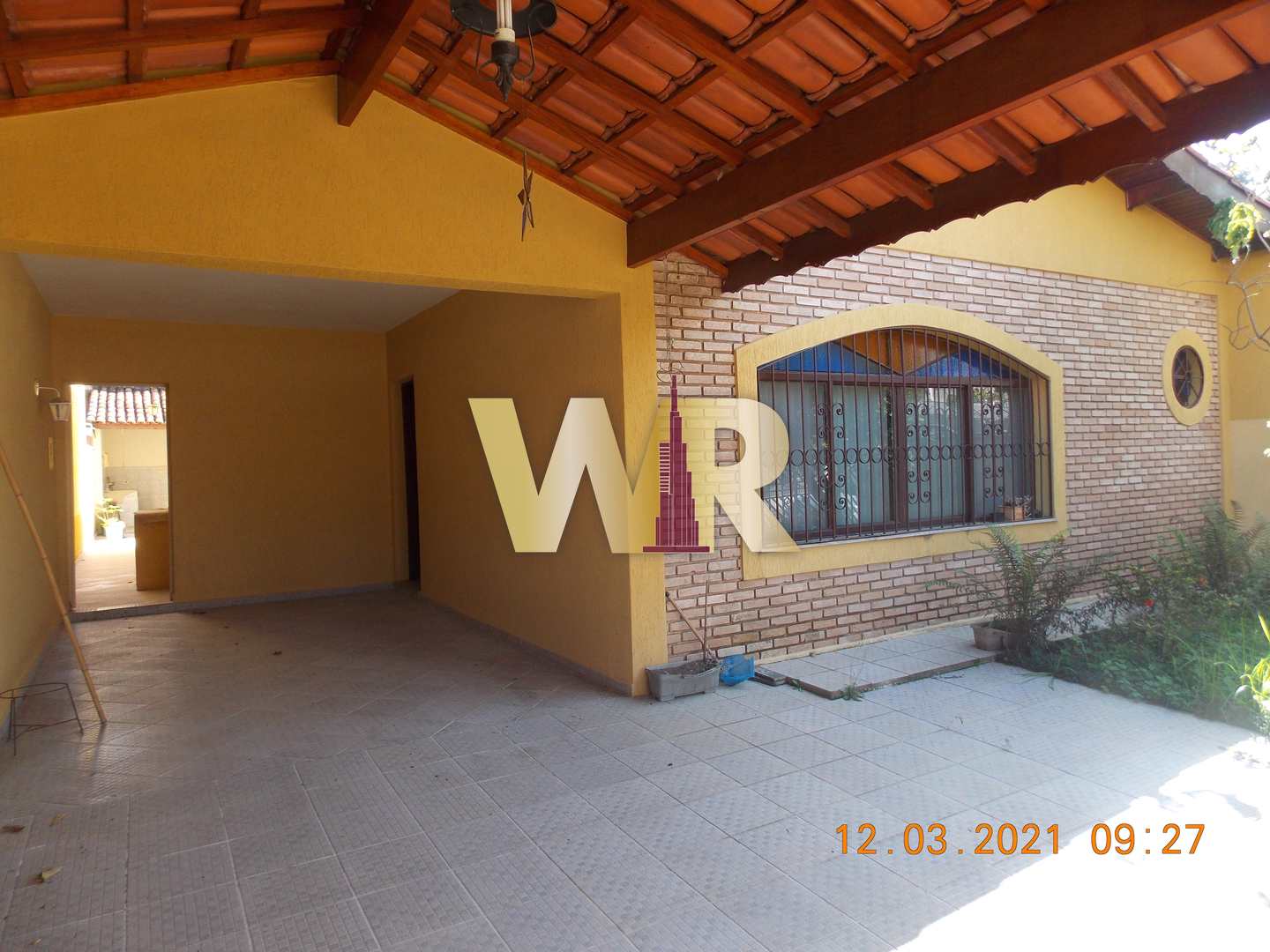 Casa à venda com 3 quartos, 250m² - Foto 1