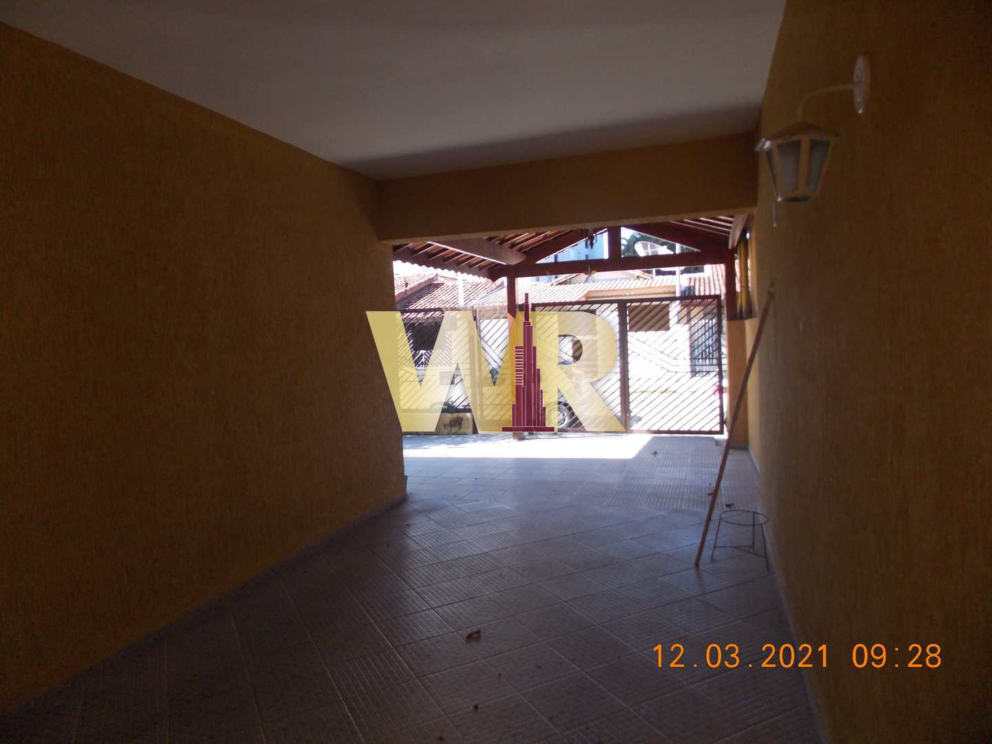 Casa à venda com 3 quartos, 250m² - Foto 3