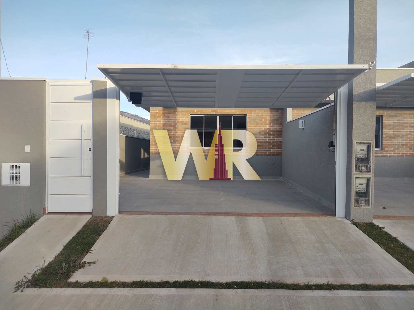 Casa com 3 dorms, Jardim do Lago, Atibaia - R$ 630 mil, Cod: 2449