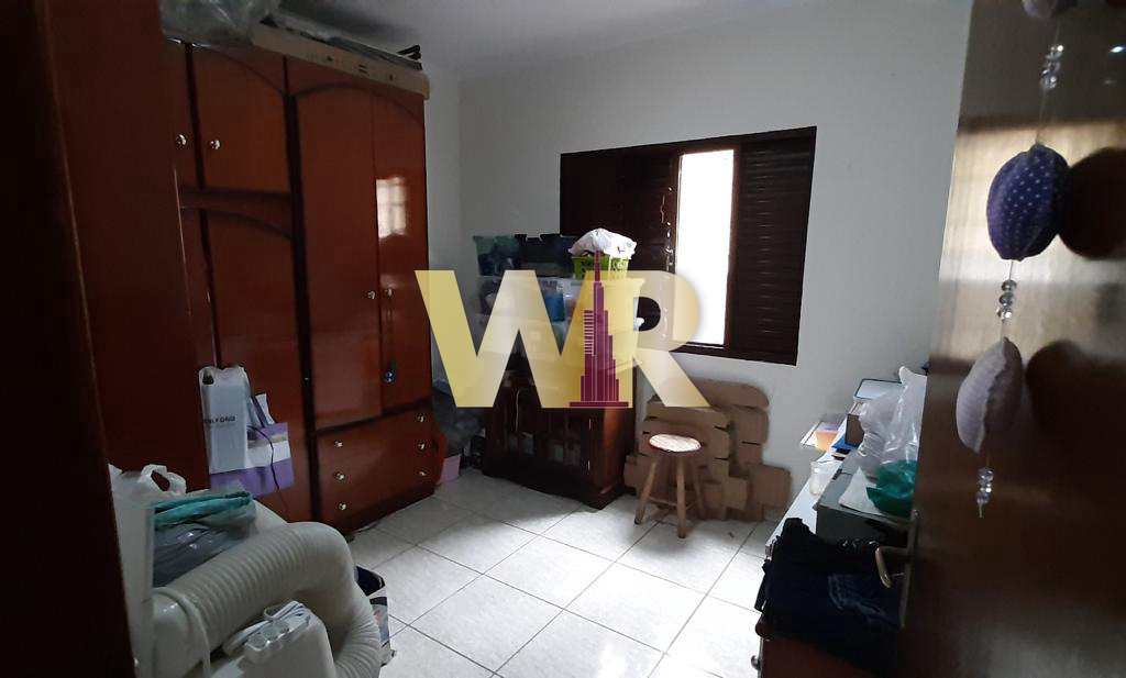 Casa à venda com 3 quartos, 300m² - Foto 3