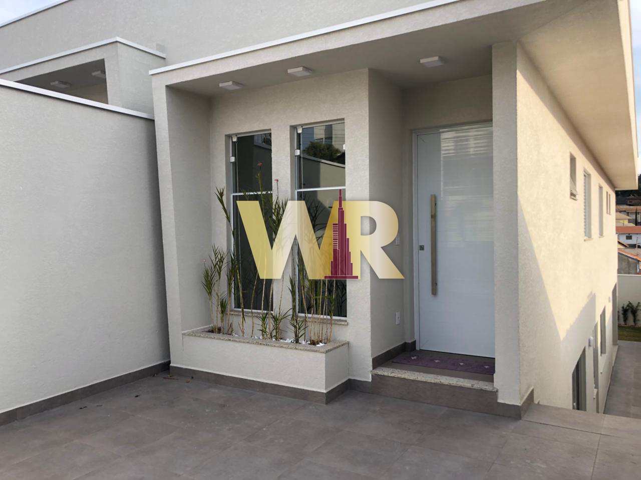 Casa com 3 dorms, Vila Petrópolis, Atibaia - R$ 630 mil, Cod: 2675
