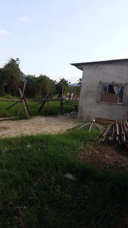 Casa com 2 dorms, Barranco Alto, Caraguatatuba - R$ 130 mil, Cod: 173