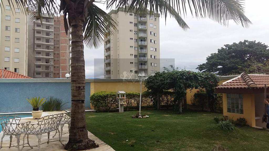 Sobrado com 4 dorms, Aruan, Caraguatatuba - R$ 3.2 mi, Cod: 183