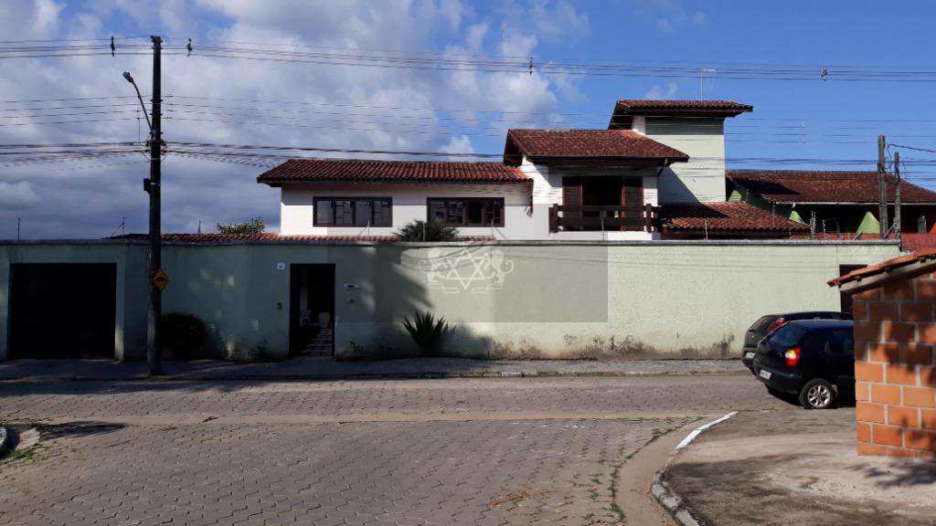 Casa na Martim de Sá, Caraguatatuba 6 quartos, 5 suítes piscina