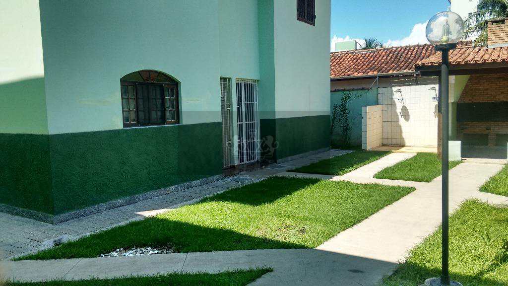 Sobrado em Cond. com 2 qtos, Indaiá, Caraguatatuba - R$ 280 mil