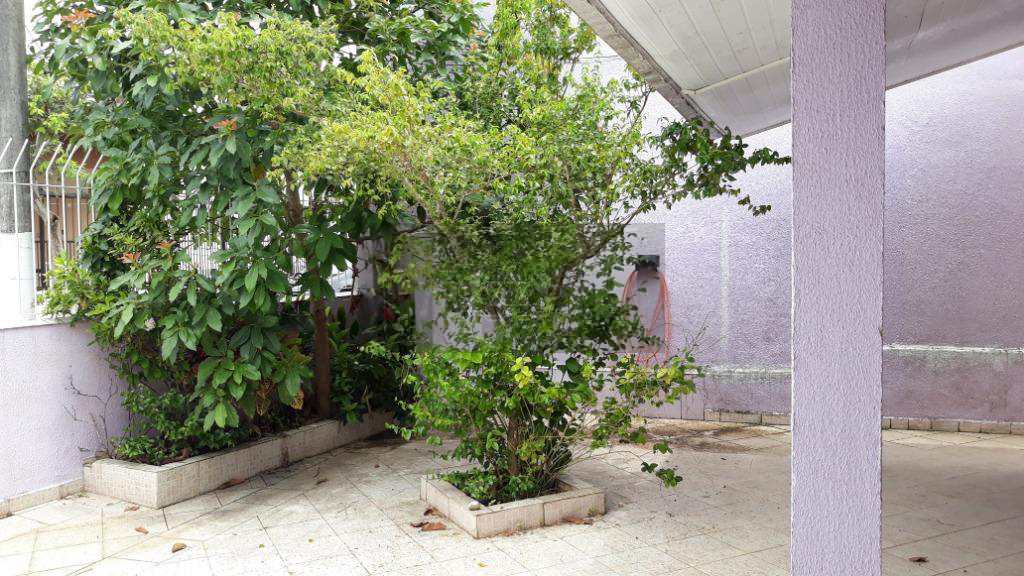Casa com 3 quartos, bairro Sumaré, Caraguatatuba - R$ 480 mil