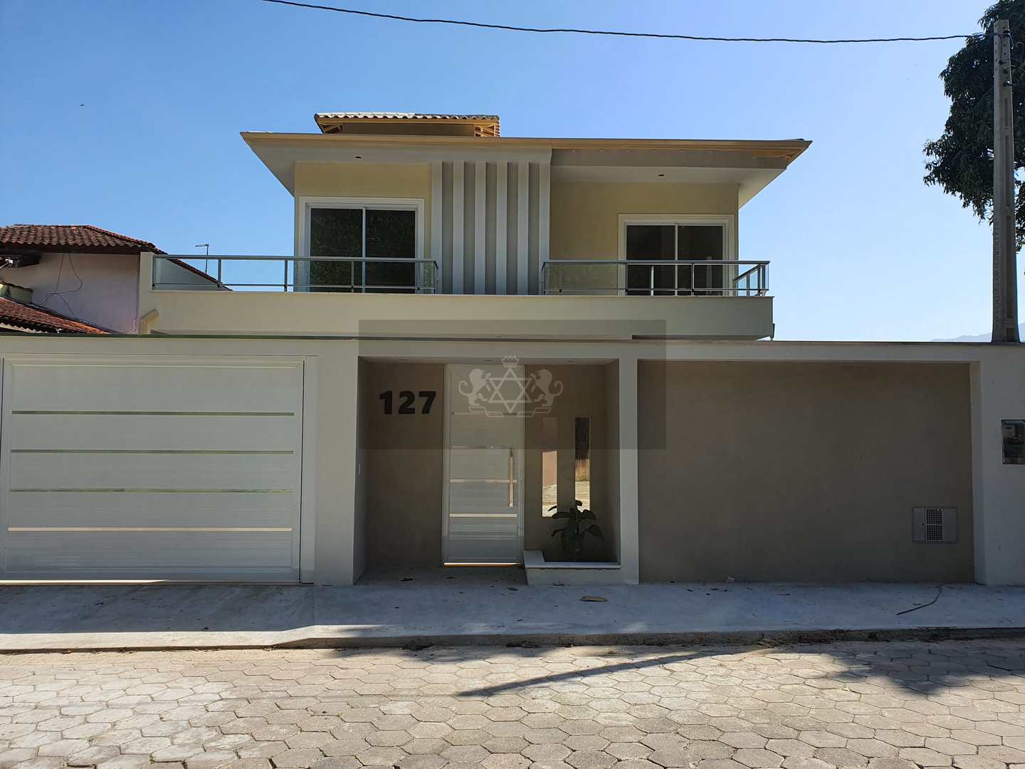 Sobrado com 4 dorms, Sumaré, Caraguatatuba - R$ 800 mil, Cod: 455