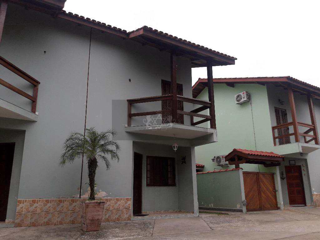 Sobrado de Condomínio com 2 dorms, Massaguaçu, Caraguatatuba - R$ 300 mil, Cod: 508