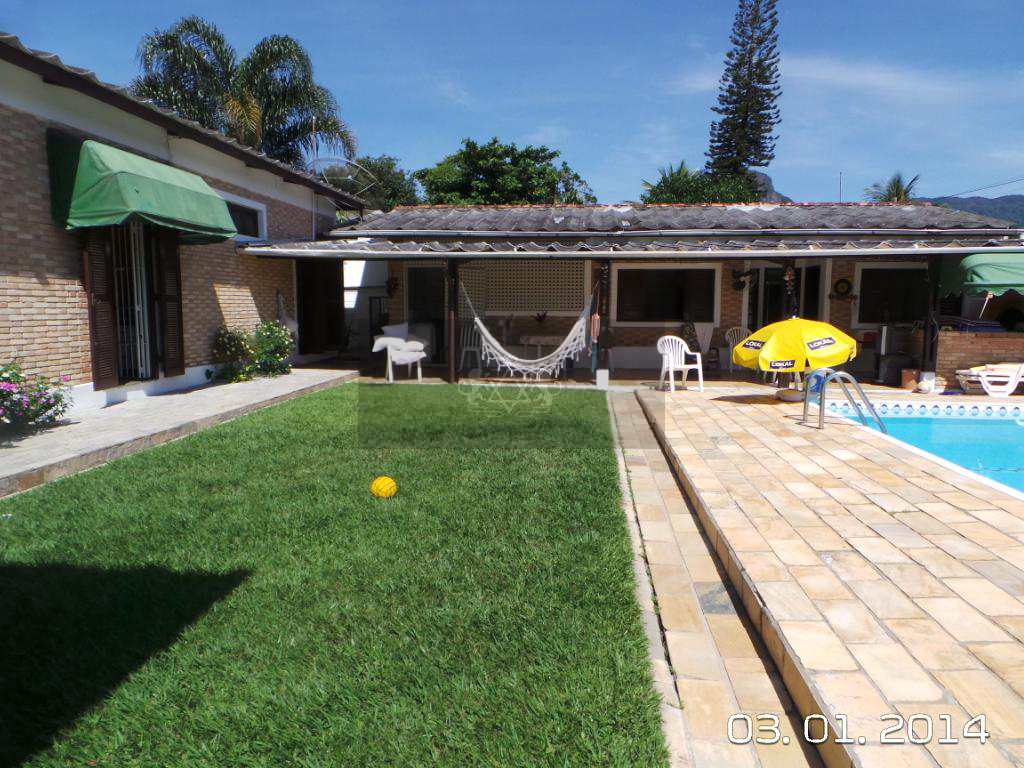 Casa com 6 dorms, Indaiá, Caraguatatuba - R$ 1.1 mi, Cod: 528