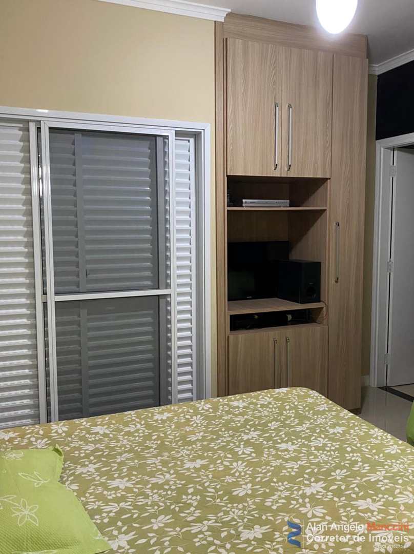 Sobrado à venda com 5 quartos, 300m² - Foto 31