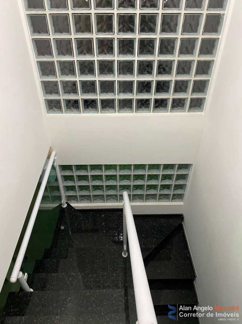 Sobrado à venda com 5 quartos, 300m² - Foto 22