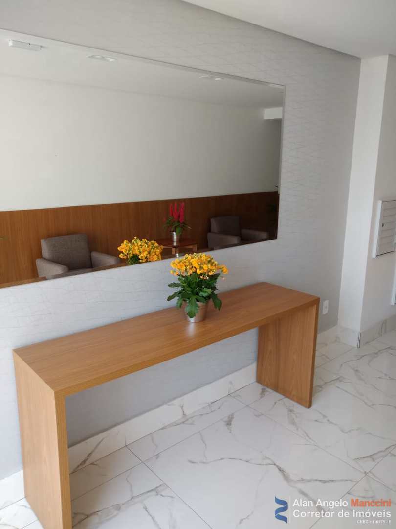 Apartamento à venda com 2 quartos, 78m² - Foto 2