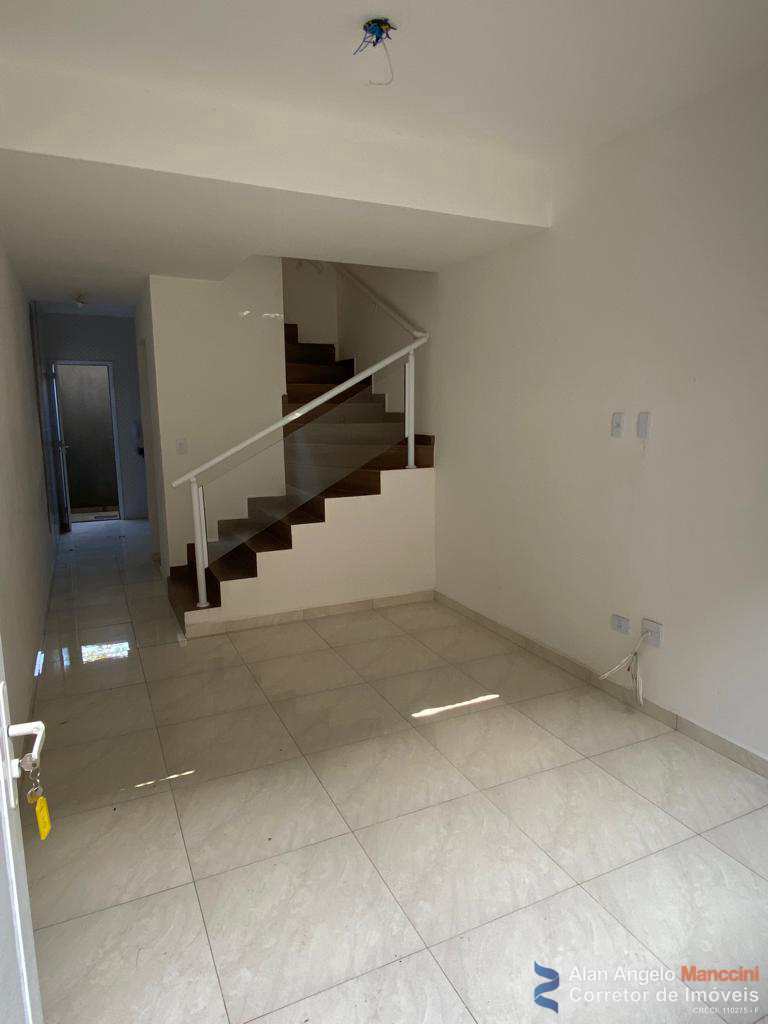 Sobrado à venda com 2 quartos, 53m² - Foto 4