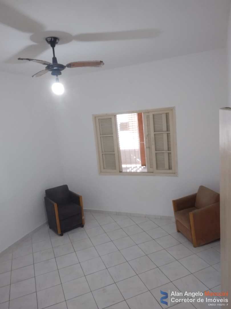 Casa à venda com 3 quartos, 140m² - Foto 11