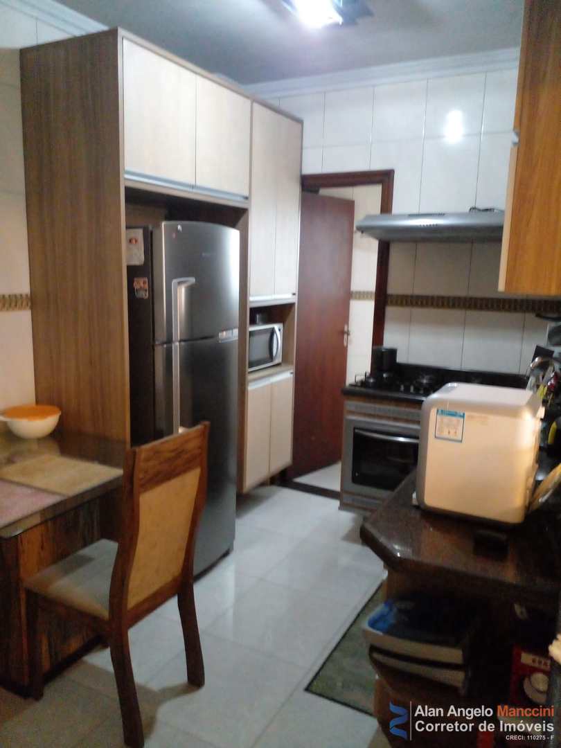 Apartamento à venda com 2 quartos, 68m² - Foto 4