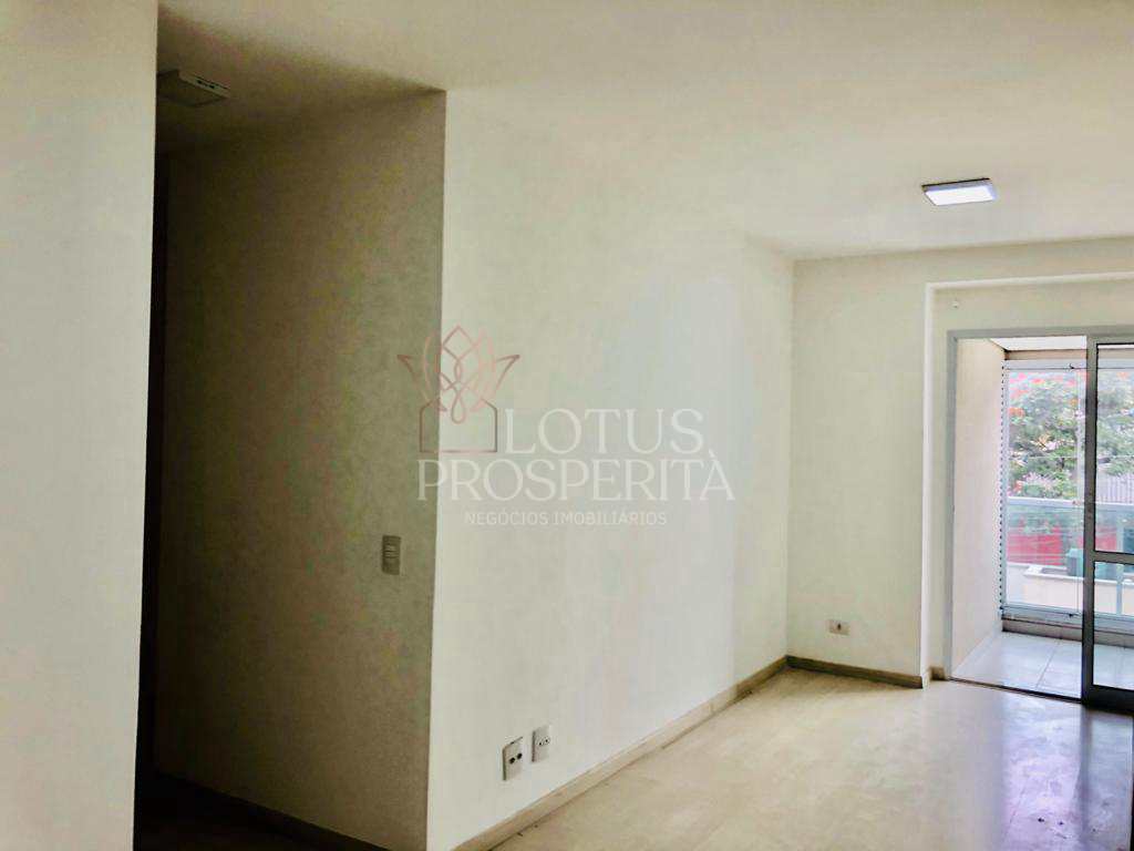 Apartamento para alugar com 2 quartos, 62m² - Foto 8