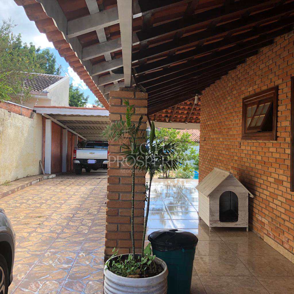 Casa à venda com 4 quartos, 600m² - Foto 16