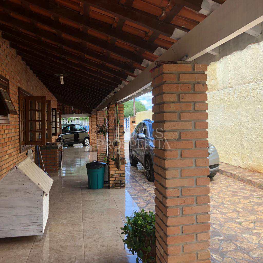 Casa à venda com 4 quartos, 600m² - Foto 18