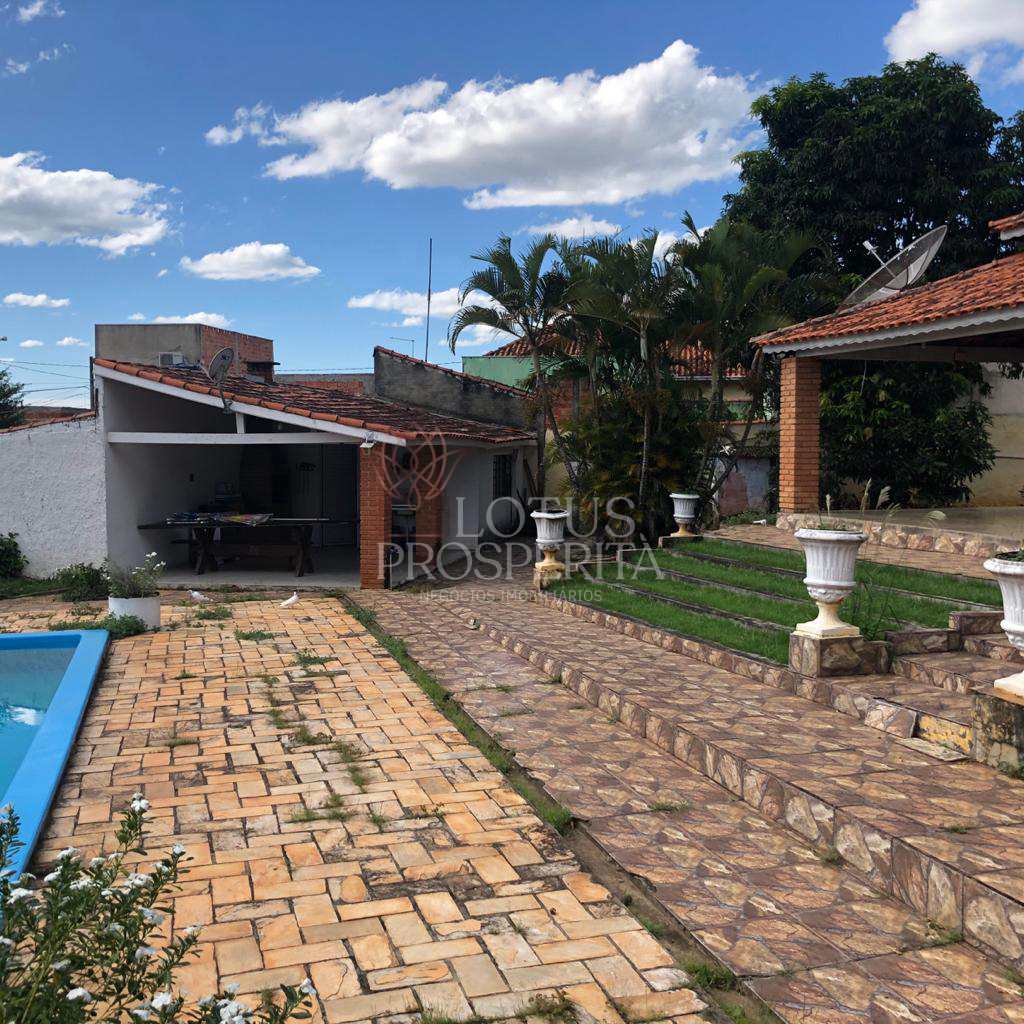 Casa à venda com 4 quartos, 600m² - Foto 29