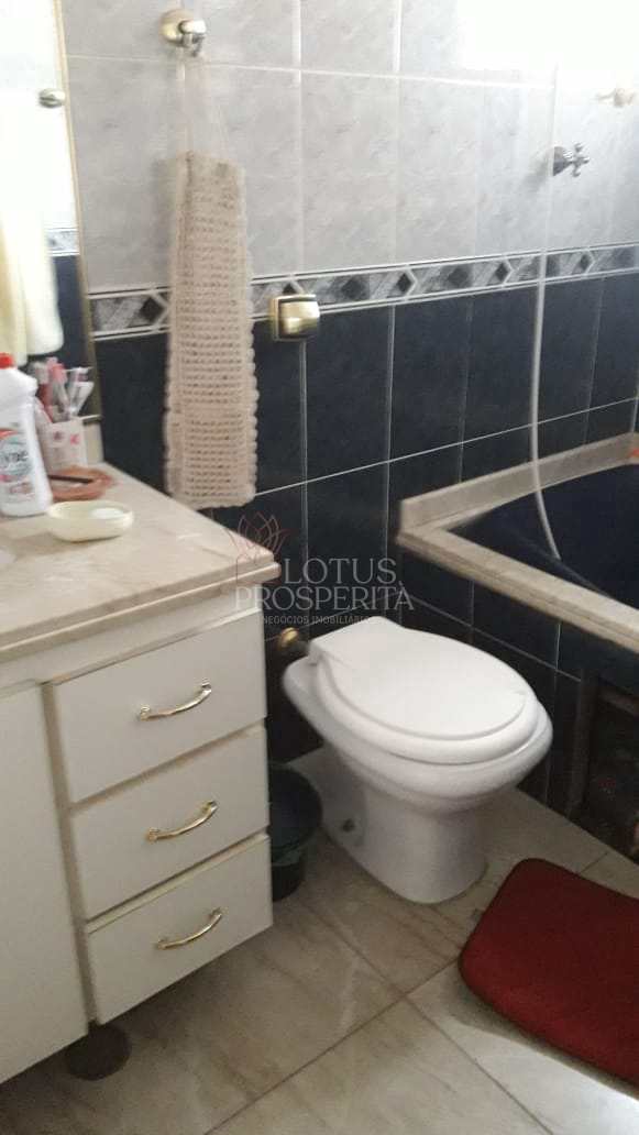 Sobrado à venda com 3 quartos, 233m² - Foto 14