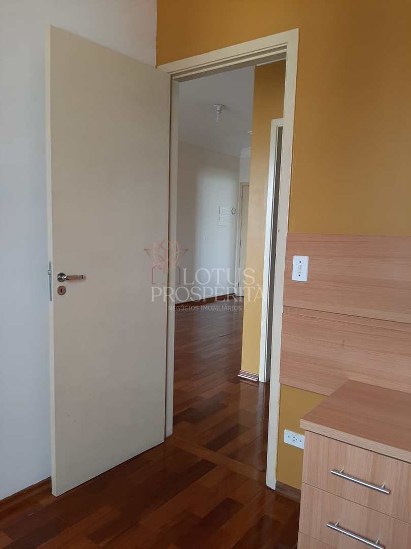 Apartamento à venda com 2 quartos, 60m² - Foto 4