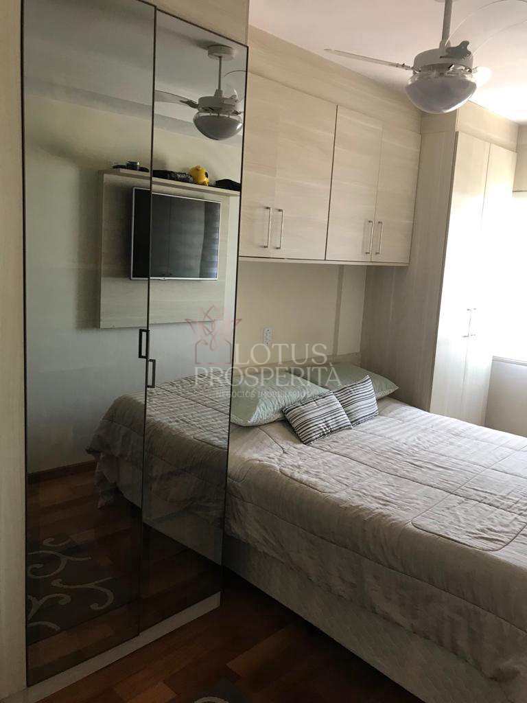 Apartamento à venda com 2 quartos, 65m² - Foto 11