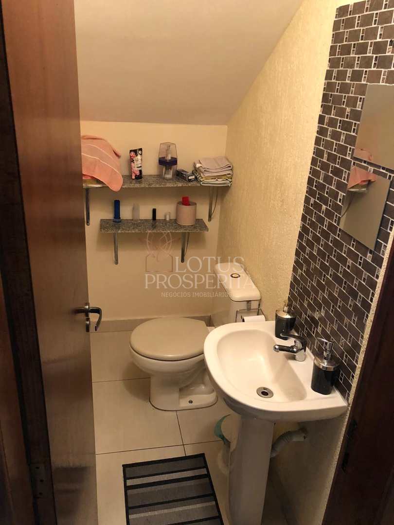 Sobrado à venda com 4 quartos, 240m² - Foto 32