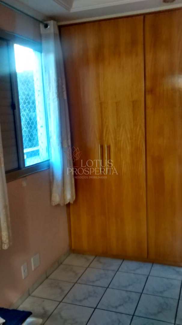 Apartamento à venda com 2 quartos, 55m² - Foto 11