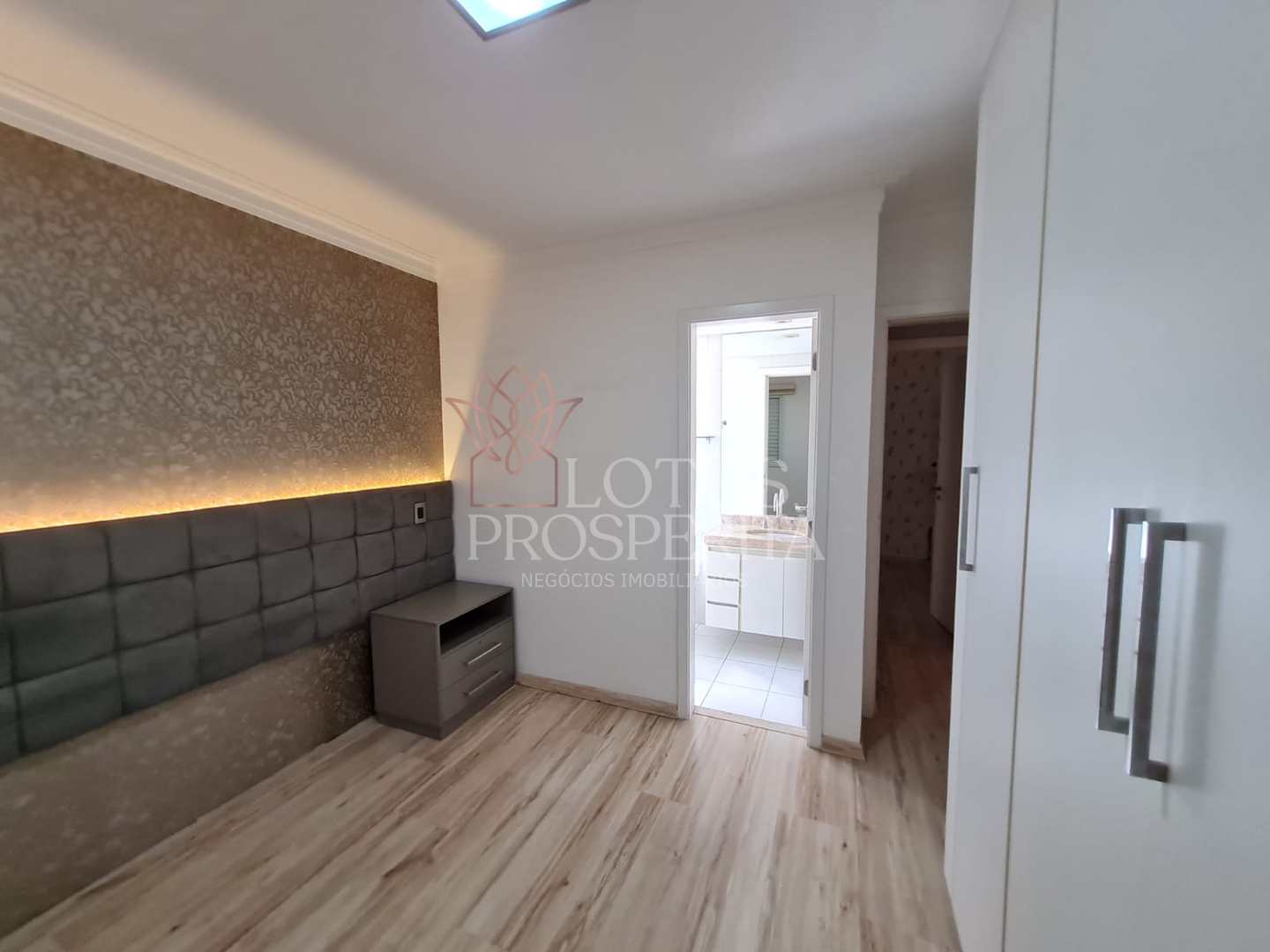 Apartamento à venda com 3 quartos, 114m² - Foto 17