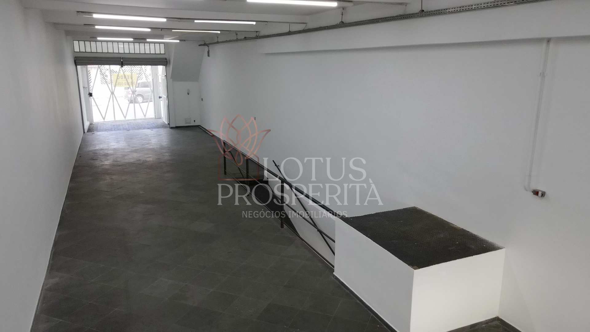 Prédio Inteiro à venda com 3 quartos, 340m² - Foto 31