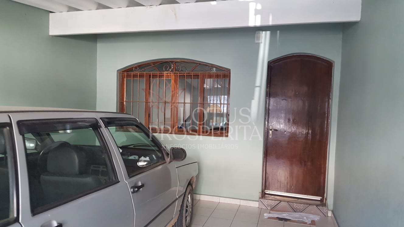 Sobrado à venda com 4 quartos, 242m² - Foto 1