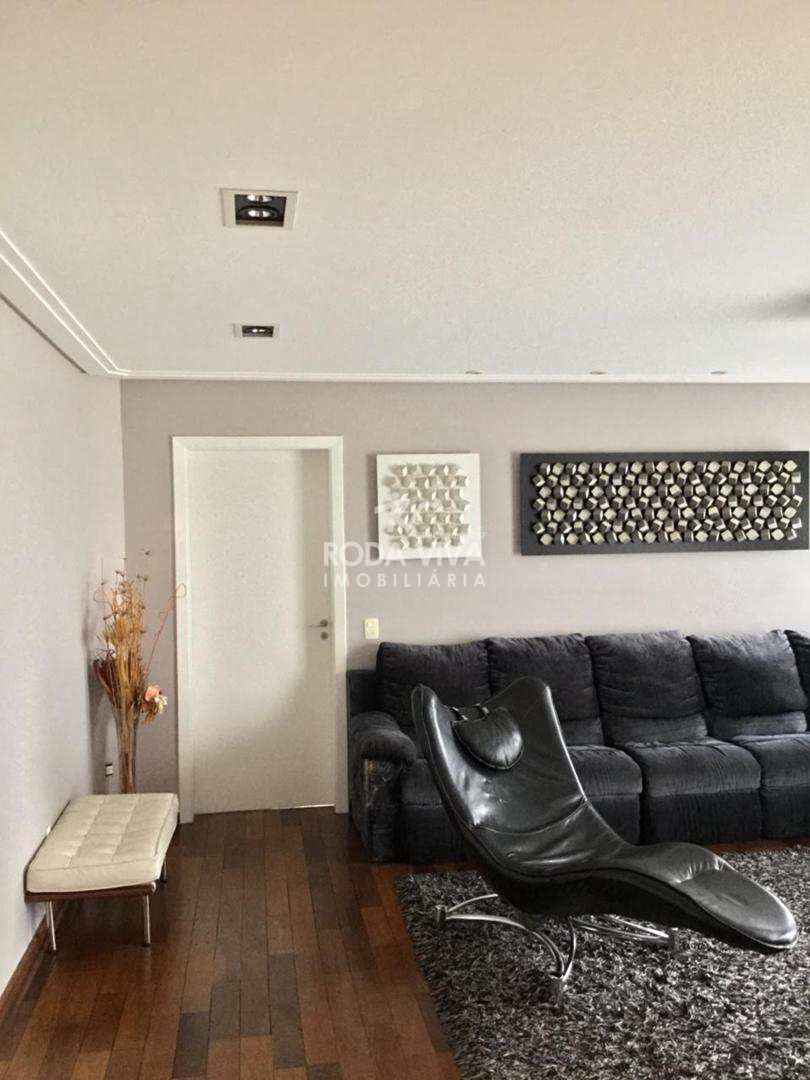 Apartamento à venda com 3 quartos, 117m² - Foto 3