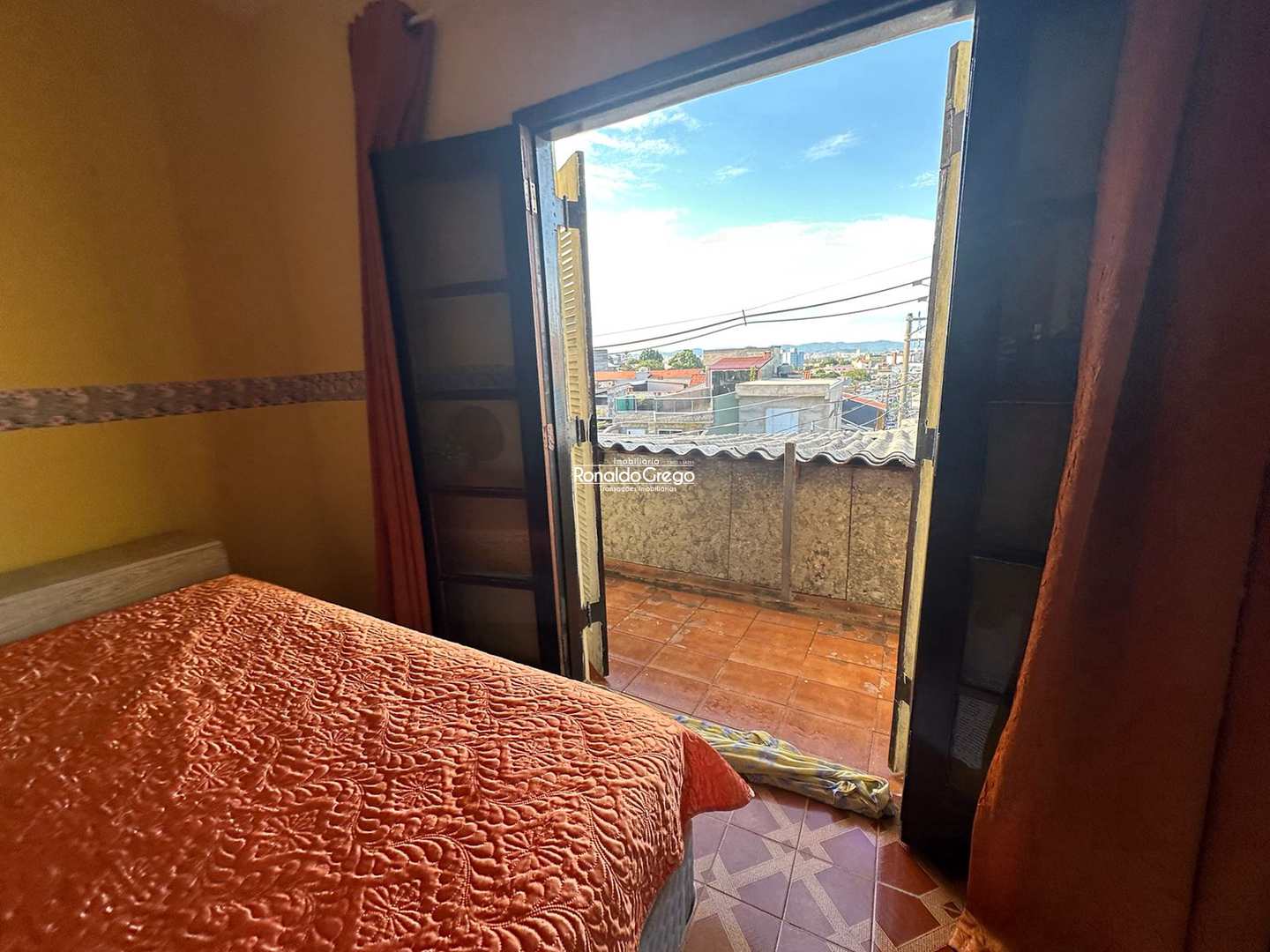 Sobrado à venda com 6 quartos, 250m² - Foto 46