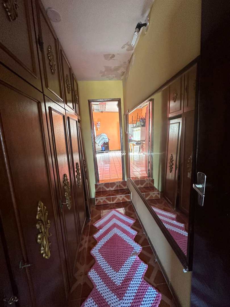 Sobrado à venda com 6 quartos, 250m² - Foto 31